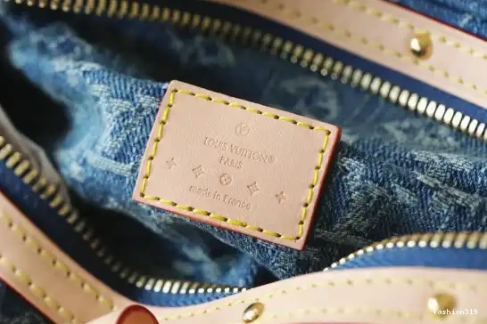 LOUIS VUITTON Rise High 0502